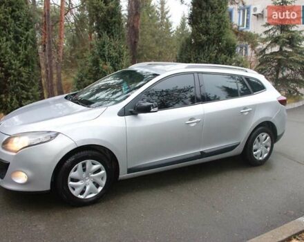 Сірий Рено Меган, об'ємом двигуна 1.5 л та пробігом 270 тис. км за 7200 $, фото 1 на Automoto.ua