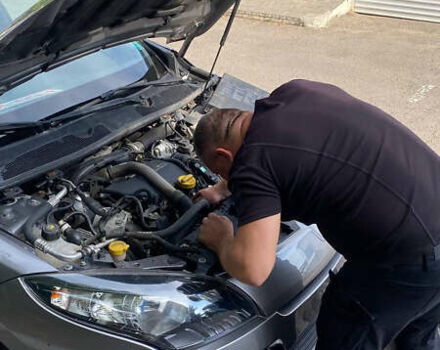 Серый Рено Меган, объемом двигателя 1.5 л и пробегом 151 тыс. км за 7800 $, фото 3 на Automoto.ua