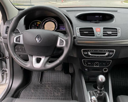 Сірий Рено Меган, об'ємом двигуна 1.5 л та пробігом 277 тис. км за 6999 $, фото 24 на Automoto.ua