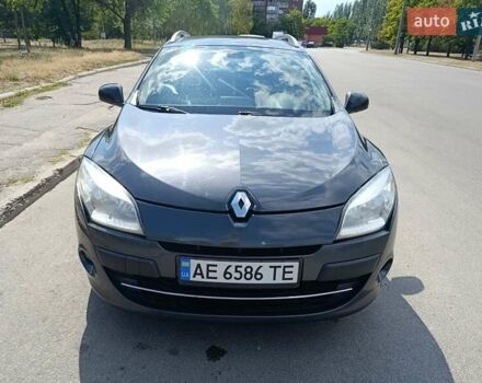 Серый Рено Меган, объемом двигателя 1.46 л и пробегом 285 тыс. км за 7100 $, фото 2 на Automoto.ua
