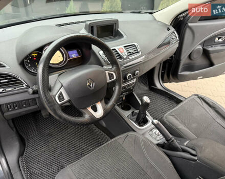 Сірий Рено Меган, об'ємом двигуна 1.46 л та пробігом 320 тис. км за 5500 $, фото 12 на Automoto.ua