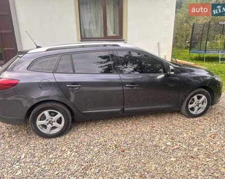 Рено Меган 2011 в Косове на Automoto.ua Серый Рено Меган, объемом двигателя 1.46 л и пробегом 254 тыс. км за 6999 $, фото 11 на Automoto.ua