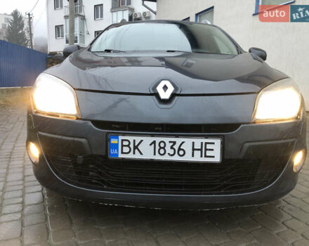 Сірий Рено Меган, об'ємом двигуна 1.46 л та пробігом 236 тис. км за 6300 $, фото 2 на Automoto.ua