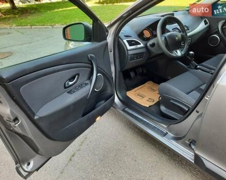 Серый Рено Меган, объемом двигателя 1.6 л и пробегом 194 тыс. км за 8100 $, фото 37 на Automoto.ua