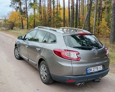 Серый Рено Меган, объемом двигателя 1.5 л и пробегом 233 тыс. км за 7700 $, фото 3 на Automoto.ua