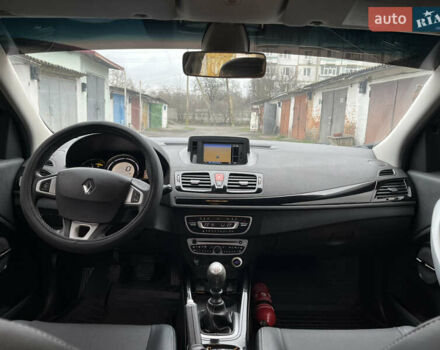 Сірий Рено Меган, об'ємом двигуна 1.46 л та пробігом 237 тис. км за 6550 $, фото 34 на Automoto.ua