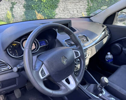 Сірий Рено Меган, об'ємом двигуна 1.5 л та пробігом 282 тис. км за 6500 $, фото 4 на Automoto.ua
