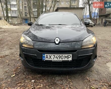 Серый Рено Меган, объемом двигателя 1.46 л и пробегом 241 тыс. км за 7500 $, фото 7 на Automoto.ua