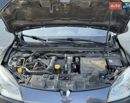 Серый Рено Меган, объемом двигателя 1.46 л и пробегом 345 тыс. км за 6850 $, фото 8 на Automoto.ua