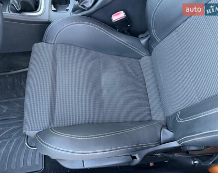 Сірий Рено Меган, об'ємом двигуна 1.5 л та пробігом 260 тис. км за 7550 $, фото 28 на Automoto.ua