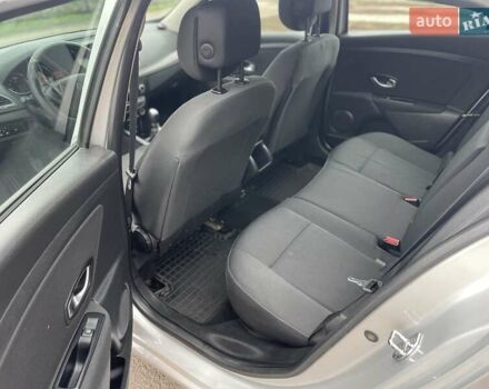 Сірий Рено Меган, об'ємом двигуна 1.46 л та пробігом 268 тис. км за 6400 $, фото 13 на Automoto.ua