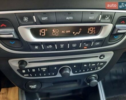 Серый Рено Меган, объемом двигателя 1.6 л и пробегом 194 тыс. км за 8100 $, фото 61 на Automoto.ua