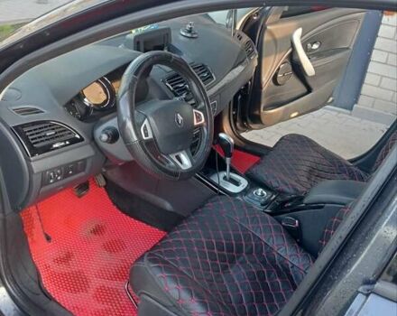 Серый Рено Меган, объемом двигателя 1.46 л и пробегом 307 тыс. км за 6800 $, фото 7 на Automoto.ua