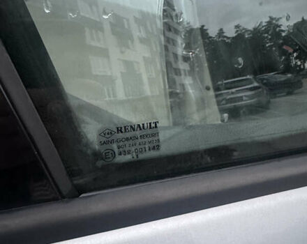 Серый Рено Меган, объемом двигателя 1.9 л и пробегом 213 тыс. км за 7700 $, фото 23 на Automoto.ua