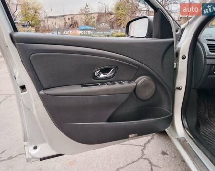 Серый Рено Меган, объемом двигателя 1.5 л и пробегом 273 тыс. км за 6900 $, фото 13 на Automoto.ua