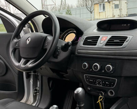 Сірий Рено Меган, об'ємом двигуна 1.6 л та пробігом 182 тис. км за 6699 $, фото 35 на Automoto.ua