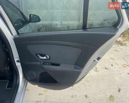 Серый Рено Меган, объемом двигателя 1.46 л и пробегом 274 тыс. км за 6300 $, фото 45 на Automoto.ua