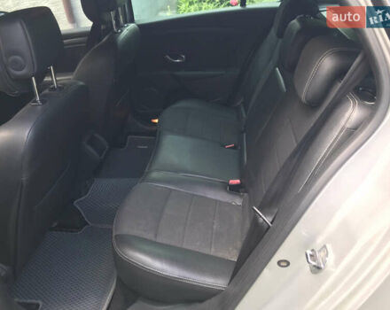 Рено Меган 2011 в Любаре на Automoto.ua Серый Рено Меган, объемом двигателя 1.46 л и пробегом 308 тыс. км за 6800 $, фото 31 на Automoto.ua