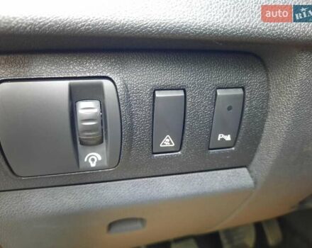 Серый Рено Меган, объемом двигателя 1.6 л и пробегом 194 тыс. км за 8100 $, фото 45 на Automoto.ua