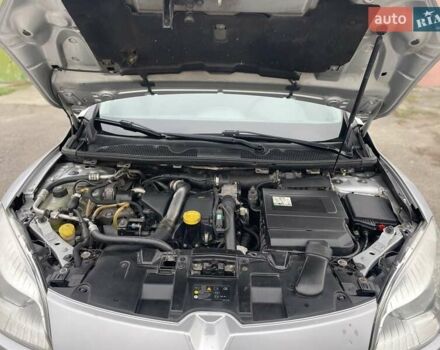 Сірий Рено Меган, об'ємом двигуна 1.46 л та пробігом 268 тис. км за 6400 $, фото 9 на Automoto.ua