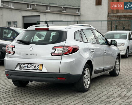 Серый Рено Меган, объемом двигателя 1.6 л и пробегом 150 тыс. км за 7500 $, фото 5 на Automoto.ua