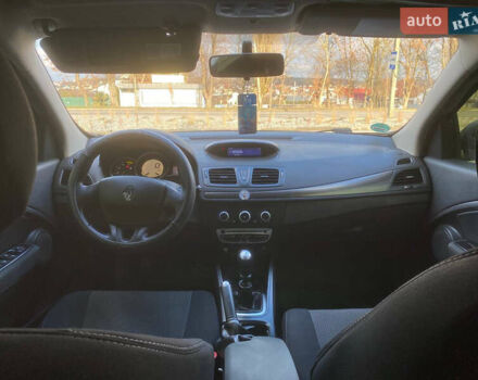 Серый Рено Меган, объемом двигателя 1.46 л и пробегом 258 тыс. км за 6900 $, фото 26 на Automoto.ua