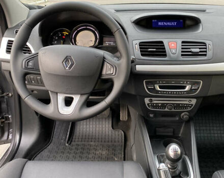 Серый Рено Меган, объемом двигателя 1.9 л и пробегом 285 тыс. км за 7300 $, фото 26 на Automoto.ua