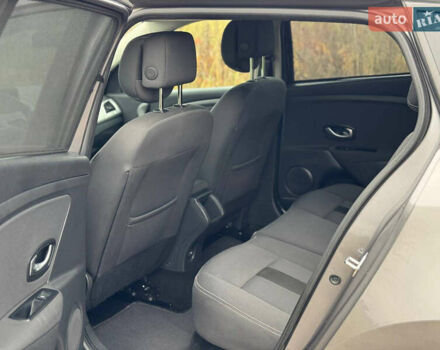 Сірий Рено Меган, об'ємом двигуна 1.46 л та пробігом 270 тис. км за 7800 $, фото 14 на Automoto.ua