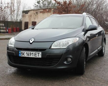 Серый Рено Меган, объемом двигателя 1.4 л и пробегом 250 тыс. км за 5450 $, фото 1 на Automoto.ua