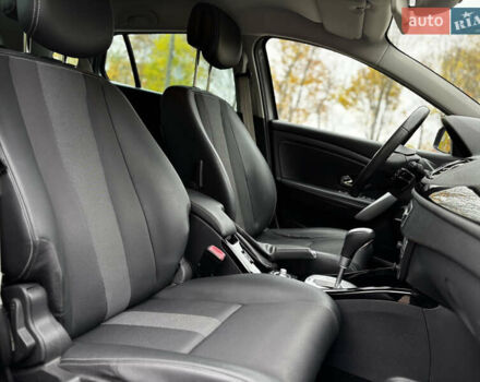 Серый Рено Меган, объемом двигателя 1.5 л и пробегом 146 тыс. км за 8890 $, фото 31 на Automoto.ua