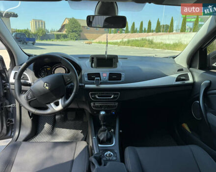 Сірий Рено Меган, об'ємом двигуна 1.46 л та пробігом 210 тис. км за 7000 $, фото 28 на Automoto.ua
