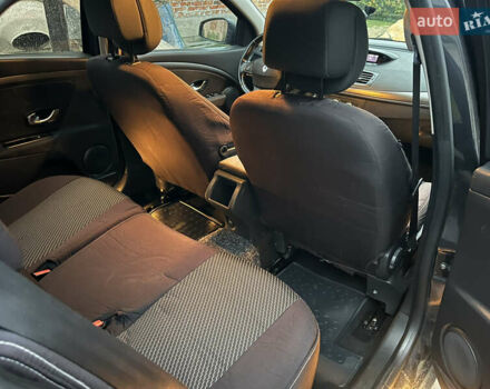 Серый Рено Меган, объемом двигателя 1.46 л и пробегом 266 тыс. км за 6800 $, фото 9 на Automoto.ua