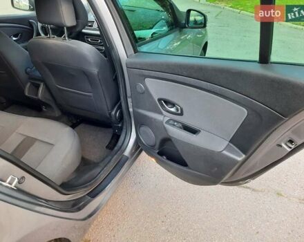 Серый Рено Меган, объемом двигателя 1.6 л и пробегом 194 тыс. км за 8100 $, фото 99 на Automoto.ua