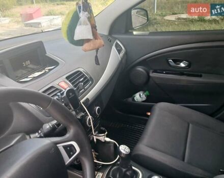 Серый Рено Меган, объемом двигателя 1.6 л и пробегом 270 тыс. км за 6400 $, фото 7 на Automoto.ua