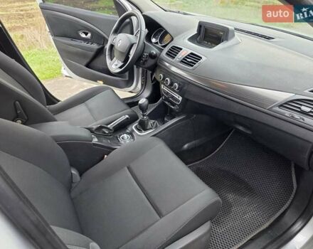 Серый Рено Меган, объемом двигателя 1.46 л и пробегом 172 тыс. км за 6999 $, фото 13 на Automoto.ua