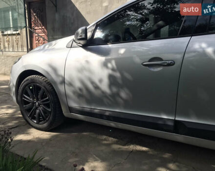 Рено Меган 2011 в Любаре на Automoto.ua Серый Рено Меган, объемом двигателя 1.46 л и пробегом 308 тыс. км за 6800 $, фото 19 на Automoto.ua