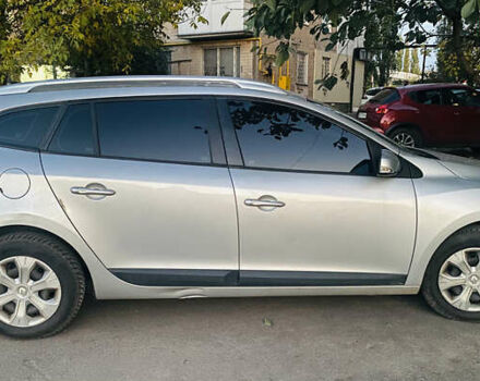 Серый Рено Меган, объемом двигателя 1.5 л и пробегом 242 тыс. км за 7999 $, фото 1 на Automoto.ua