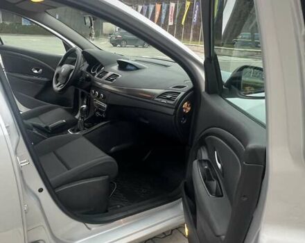 Серый Рено Меган, объемом двигателя 1.46 л и пробегом 232 тыс. км за 6900 $, фото 11 на Automoto.ua