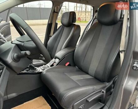 Сірий Рено Меган, об'ємом двигуна 1.4 л та пробігом 216 тис. км за 6500 $, фото 38 на Automoto.ua