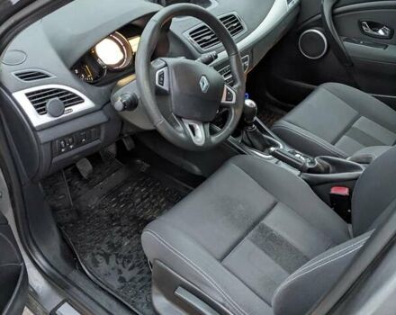 Сірий Рено Меган, об'ємом двигуна 1.87 л та пробігом 193 тис. км за 8400 $, фото 6 на Automoto.ua