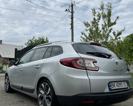 Серый Рено Меган, объемом двигателя 2 л и пробегом 208 тыс. км за 8700 $, фото 2 на Automoto.ua