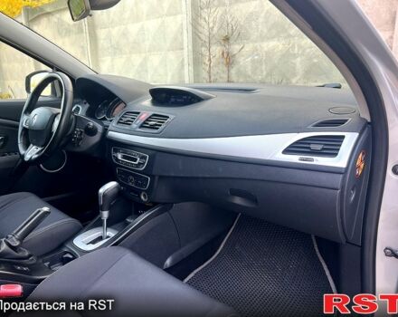 Сірий Рено Меган, об'ємом двигуна 1.5 л та пробігом 274 тис. км за 6300 $, фото 11 на Automoto.ua