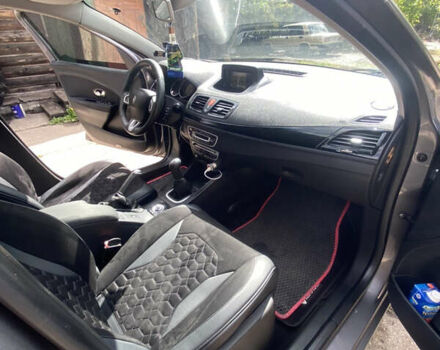 Серый Рено Меган, объемом двигателя 1.46 л и пробегом 294 тыс. км за 8250 $, фото 8 на Automoto.ua