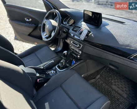 Серый Рено Меган, объемом двигателя 1.46 л и пробегом 337 тыс. км за 7200 $, фото 6 на Automoto.ua