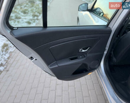 Сірий Рено Меган, об'ємом двигуна 1.5 л та пробігом 260 тис. км за 7550 $, фото 36 на Automoto.ua