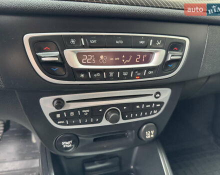 Сірий Рено Меган, об'ємом двигуна 1.5 л та пробігом 218 тис. км за 7200 $, фото 47 на Automoto.ua