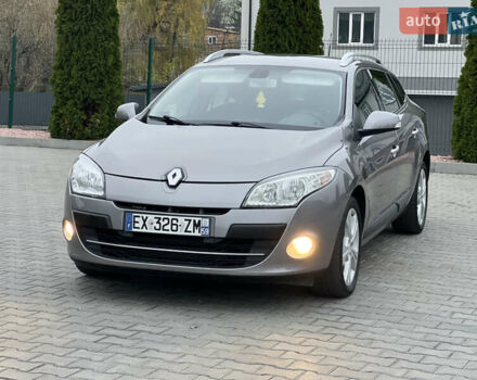 Серый Рено Меган, объемом двигателя 1.46 л и пробегом 220 тыс. км за 7900 $, фото 4 на Automoto.ua