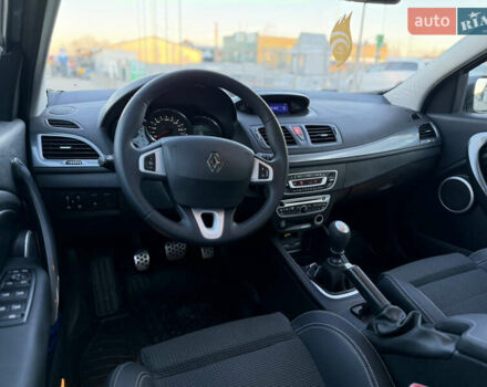 Сірий Рено Меган, об'ємом двигуна 1.5 л та пробігом 260 тис. км за 7550 $, фото 38 на Automoto.ua