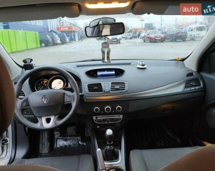 Серый Рено Меган, объемом двигателя 1.5 л и пробегом 249 тыс. км за 6750 $, фото 16 на Automoto.ua