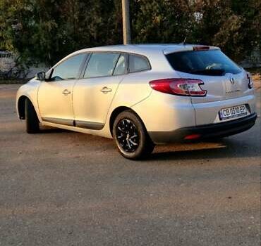 Сірий Рено Меган, об'ємом двигуна 1.5 л та пробігом 288 тис. км за 7100 $, фото 6 на Automoto.ua